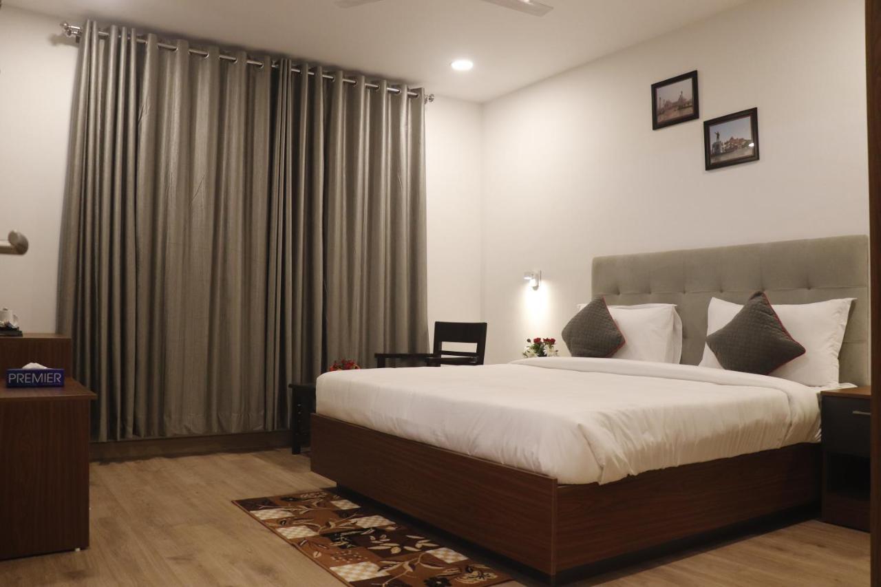 Click Transport Nagar Hotel